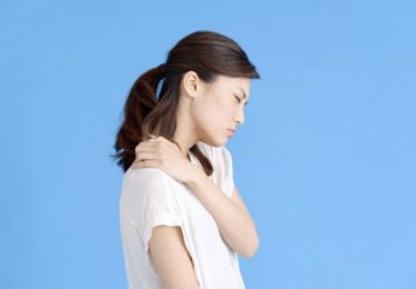 若くても要注意！肩こり予防をはじめよう