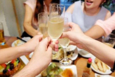 二日酔いの肩こりを防ごう！間違った常識と正しい対策